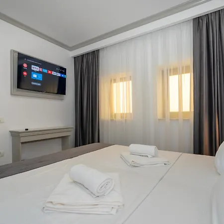 Daria Boutique Hotel *